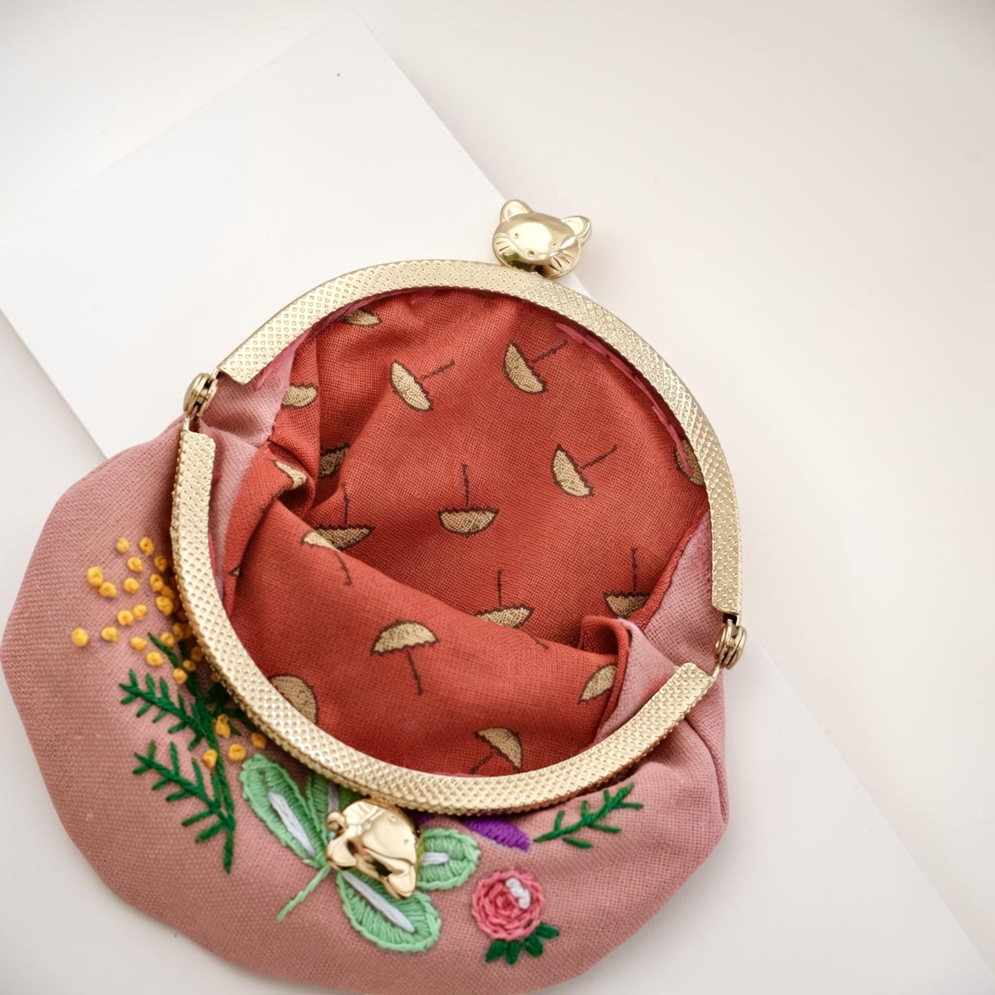 Floral Embroidered Coin Purse
