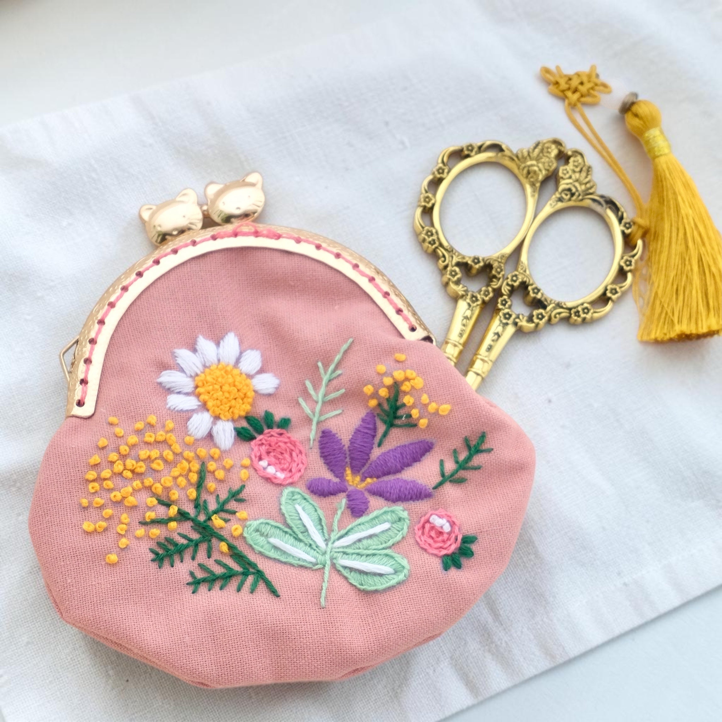 Floral Embroidered Coin Purse