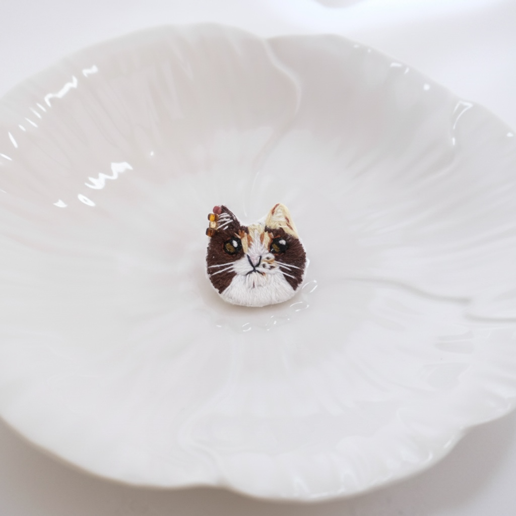 Kitty Pin