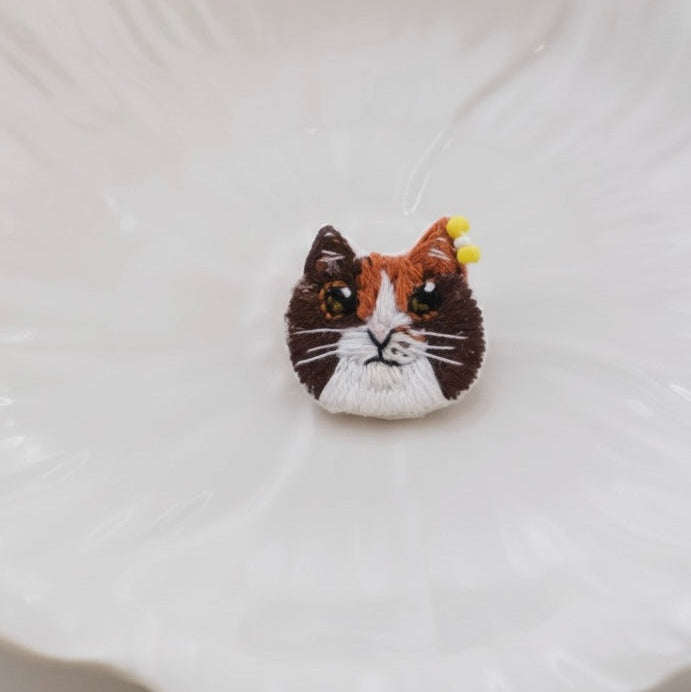 Kitty Pin