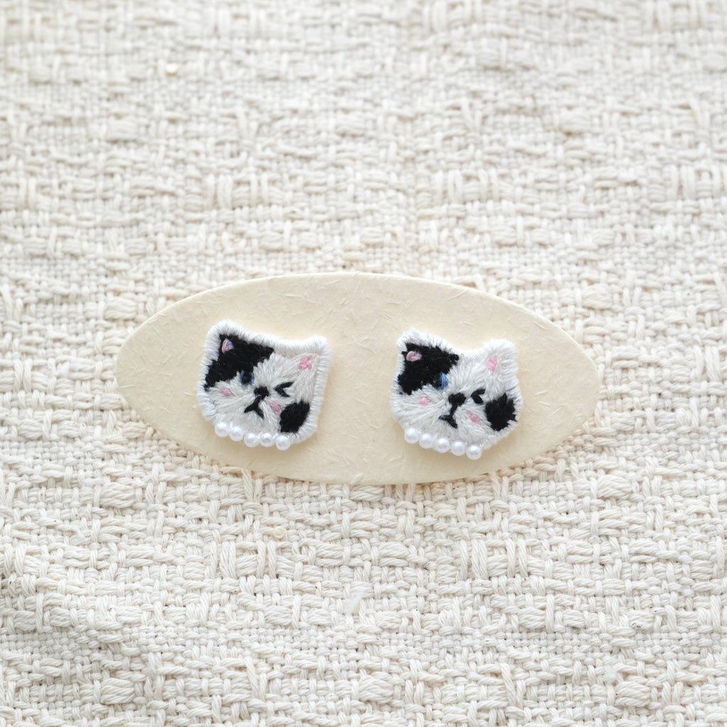 Winky Cat